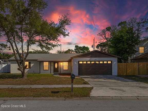 2nd image of 1700 Fenway Cir