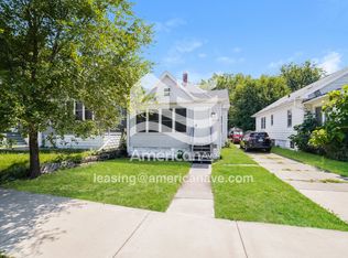 2222 N Sheridan Rd, Peoria, IL 61604