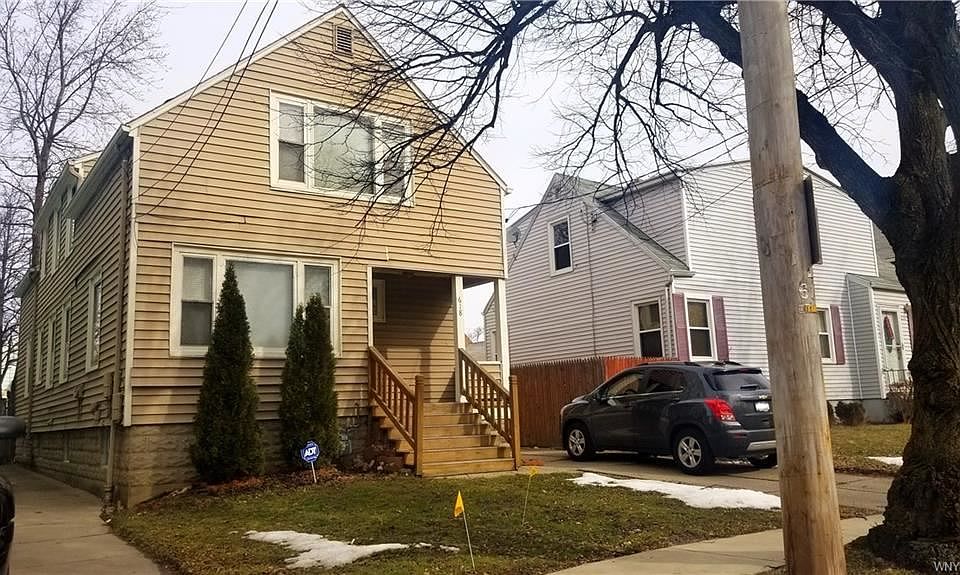 2nd image of 618 Lisbon Ave