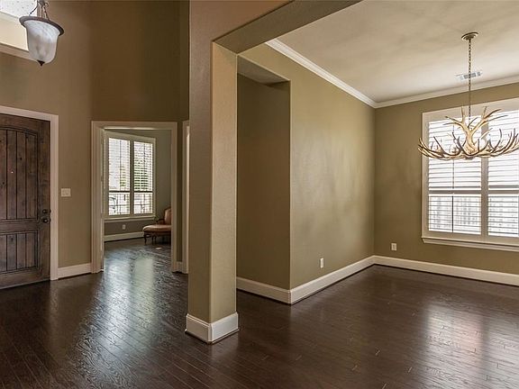 5th image of 5211 Jackson Park Ln