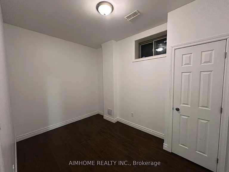 39 Lady Karen Cres #BASEMENT — Photo 6