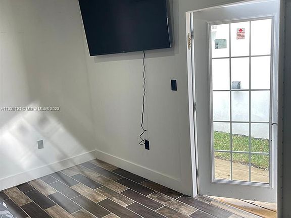 3rd image of 2640 NE 214th St #1