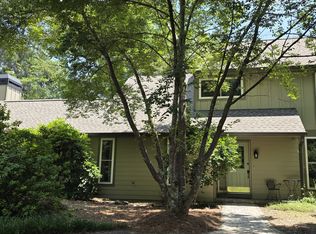 1527 Landeveis End, Marietta, GA 30068