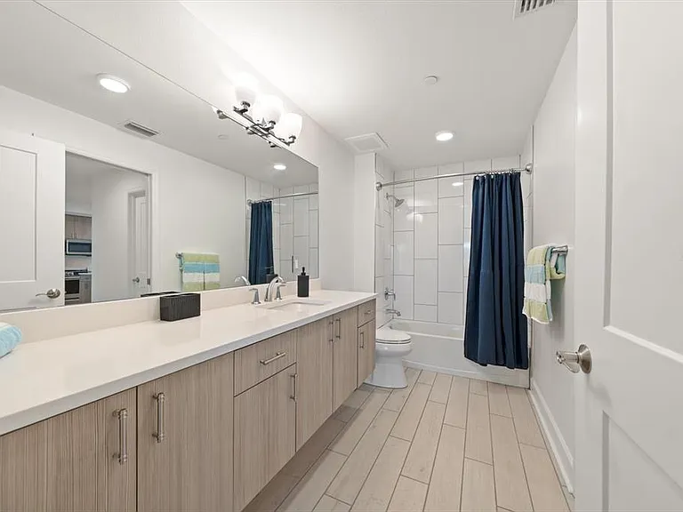 125 Island Way #402 — Photo 20