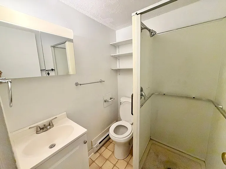 30 Sherman St — Photo 10