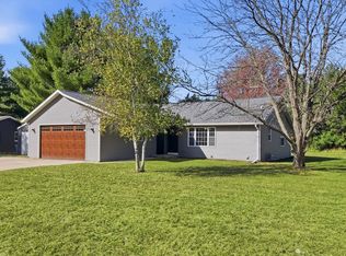 844 Hann Ave, Dixon, IL 61021