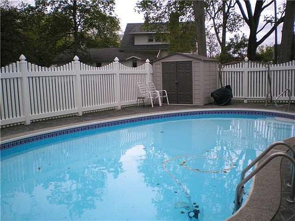 4th image of 510 Haley Ave