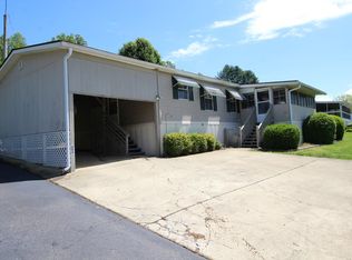 253 Rolling Acres Trl, Franklin, NC 28734