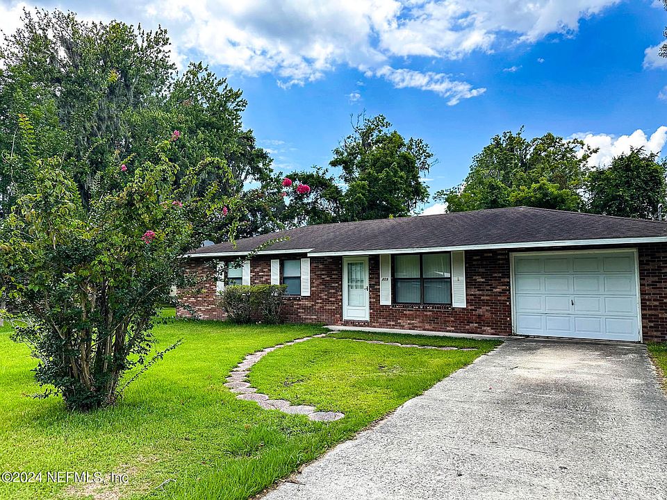 1st image of 809 PARKWOOD Place