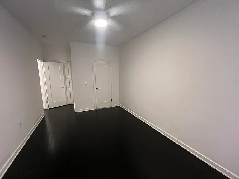 127 N Edgemont St #4 — Photo 22