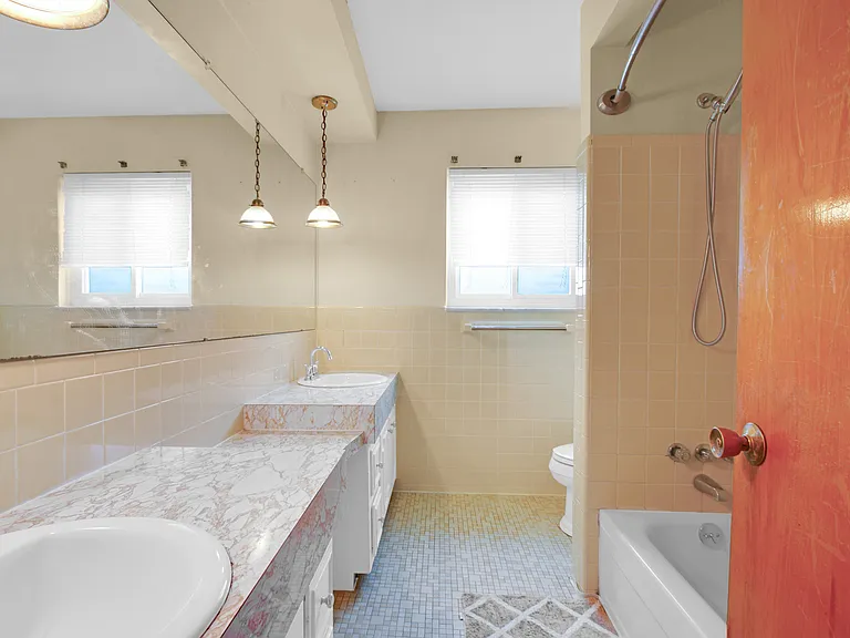 12951 Common Rd — Photo 12