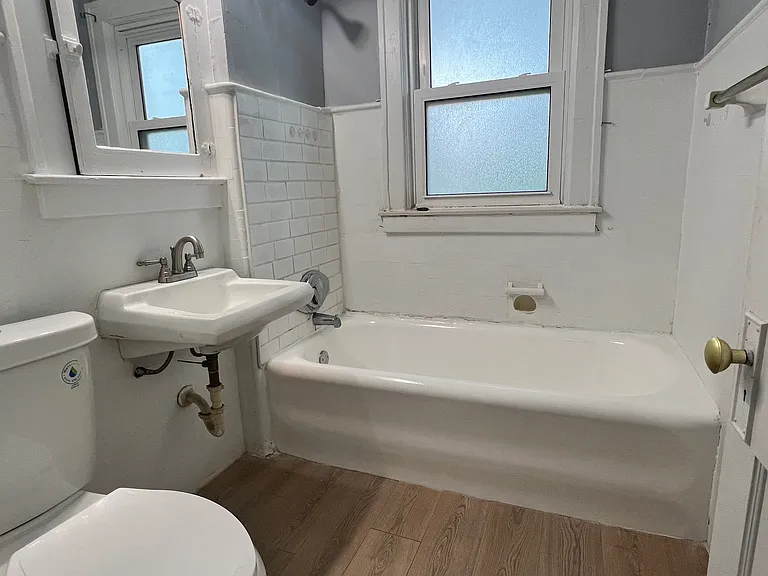 3337 Sturtevant St #3337 — Photo 4