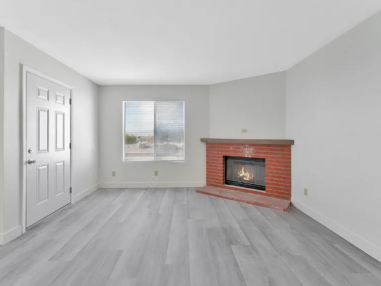 2257 Exeter Dr #D — Photo 12