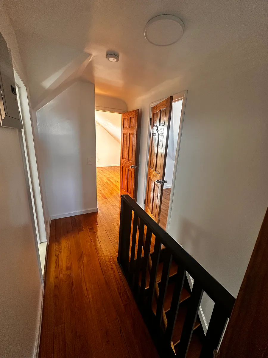 Building Photo - 3663 Bronxwood Ave #3
