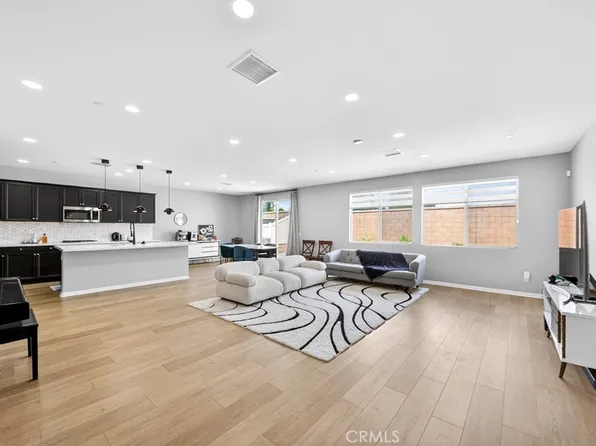 9521 Venetian Way, Jurupa Valley, CA 92509