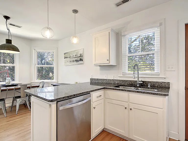 1724 Pearlott St — Photo 11