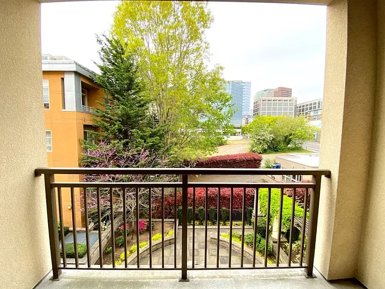 111 108th Ave NE #A312 — Photo 11