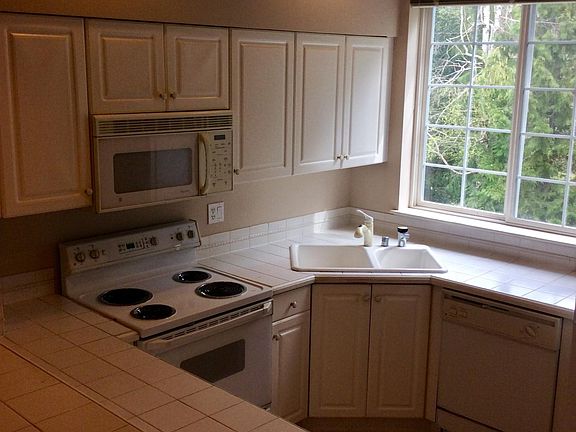4th image of 2020 132nd Ave SE APT 206
