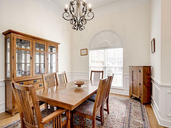 5th image of 209 Mineral Court