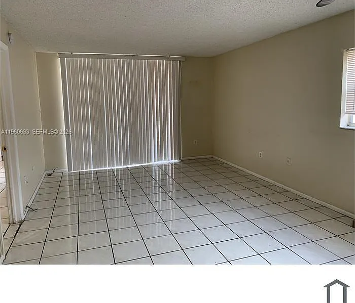 Point South Condo — Photo 4