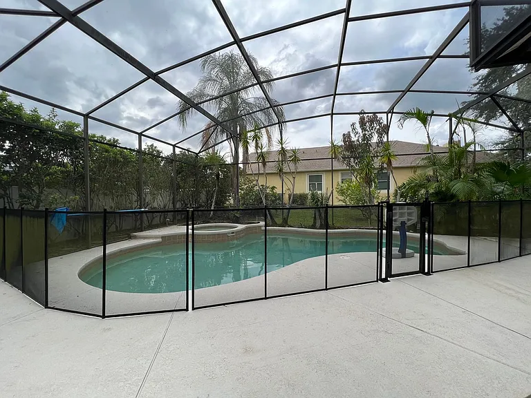 10008 Canopy Tree Ct — Photo 14