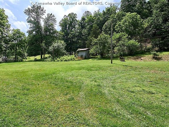 2nd image of 866 Spars Creek Rd