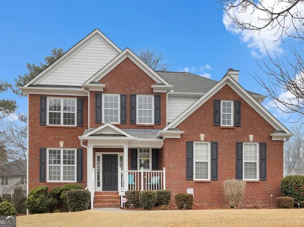 3905 Embassy Way, Lilburn, GA 30047