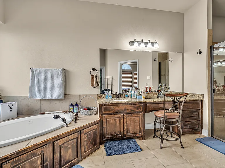 1108 Navajo Dr — Photo 18
