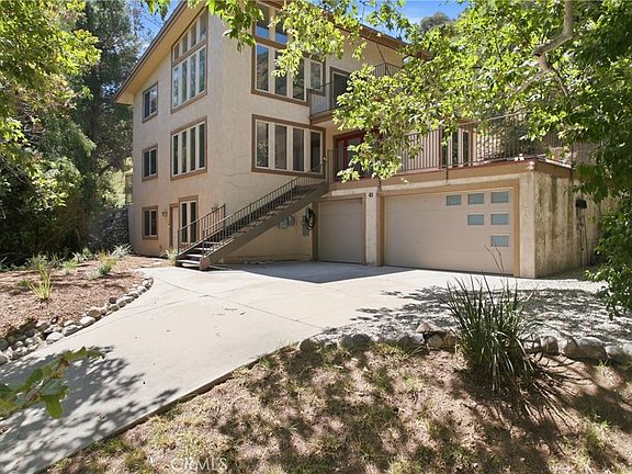 3rd image of 41 Hidden Valley Rd