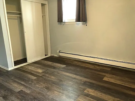 Rented by Alexiou Realty | media 5