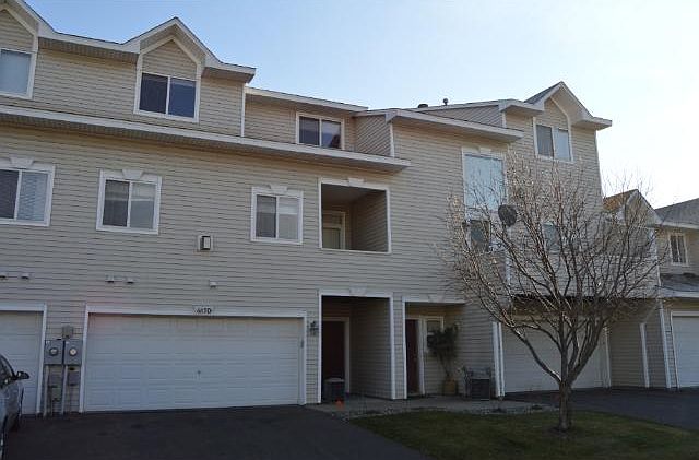 1st image of 689 Kingfisher Ln APT D