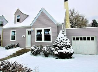 1049 Oak Ave, Ambridge, PA
