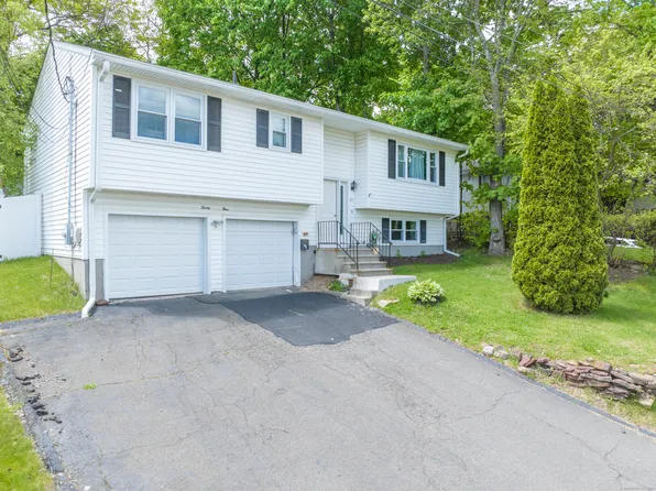 23 Fanning Street, Waterbury, CT 06704