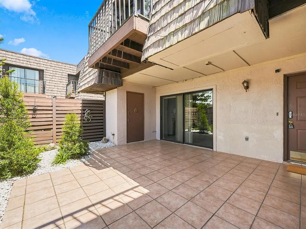 3 bed, 2.5 bath, 1478 sqft, $2,250 — Photo 4