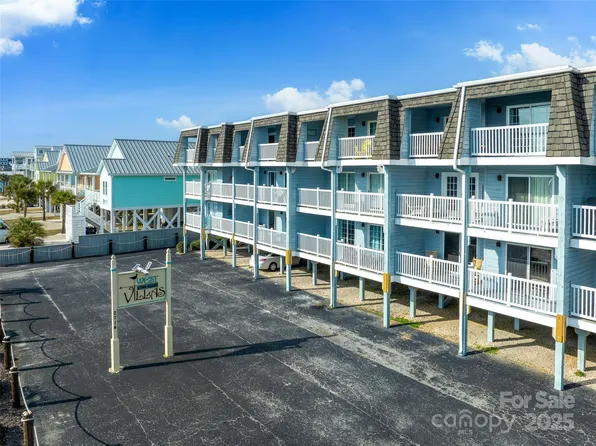 2714 W Beach Dr, Oak Island, NC 28465