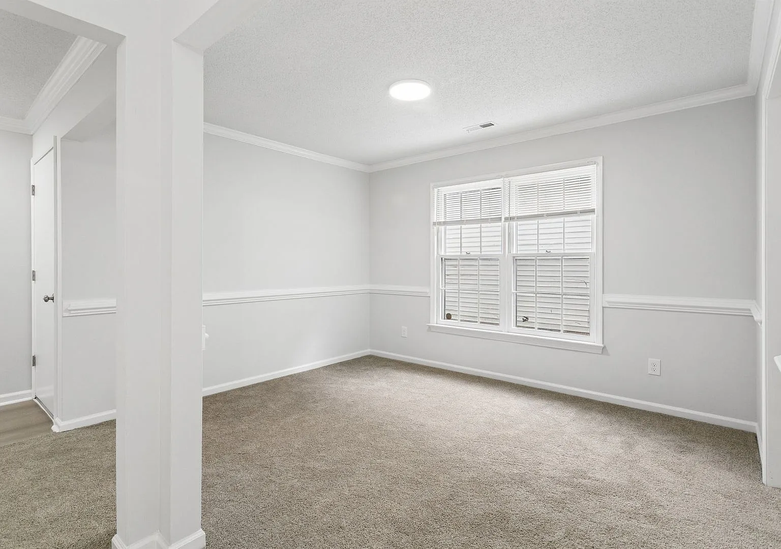 Single-Story 3BR/2BA Ranch in Colony Pines Newport News, VA — Photo 4