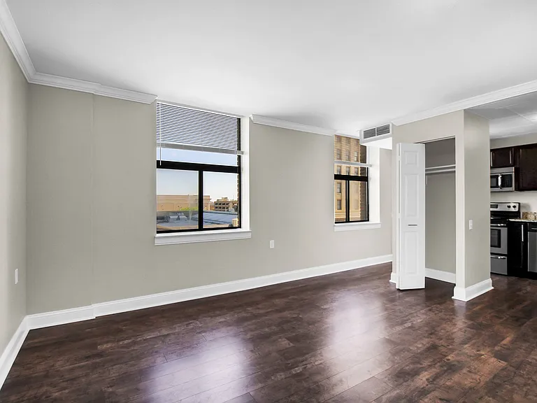 Bancroft Luxury Apartments — Photo 14