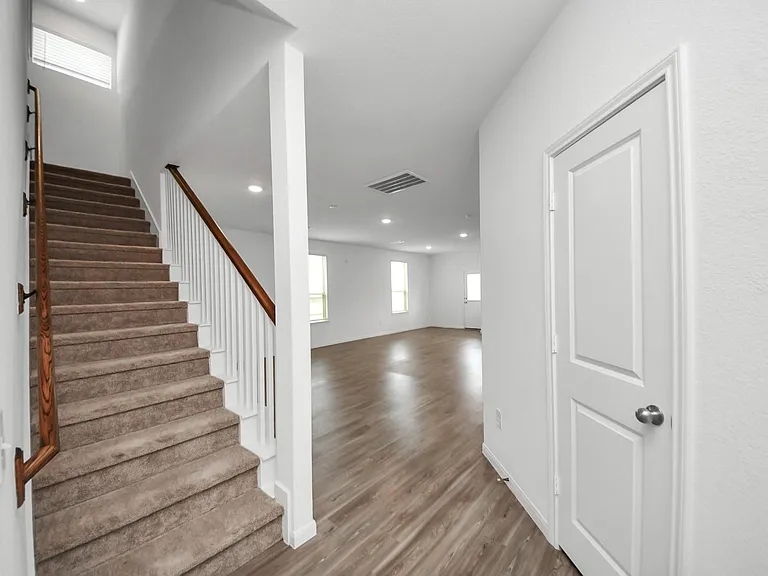 1325 Grass Bend Dr — Photo 11