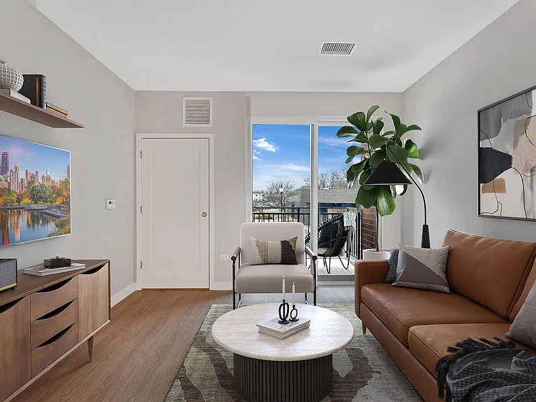 Metro 19 Apartments — Photo 21