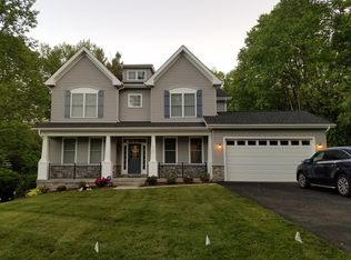 9723 Cinnamon Creek Dr, Vienna, VA 22182