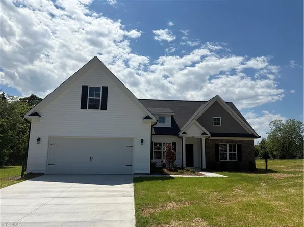 864 Midway School Rd, Winston Salem, NC 27107
