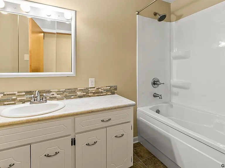 5518 Woolworth Ave — Photo 19