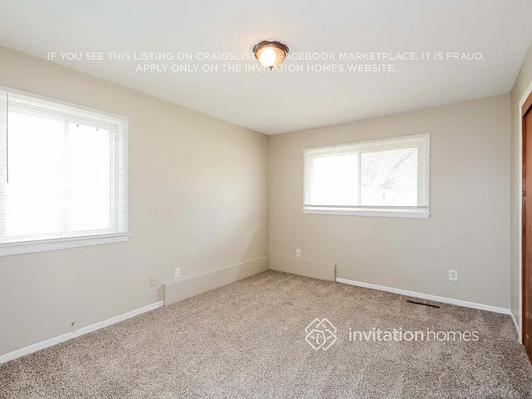 320 Garfield Ave — Photo 10