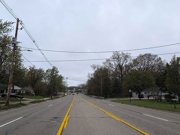 5th image of 894 Butternut Dr