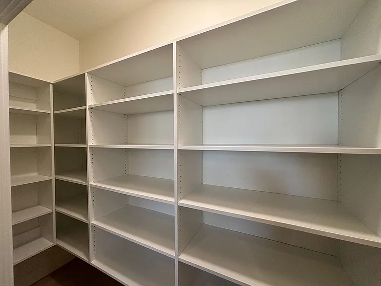73 N 520 W #10 — Photo 14