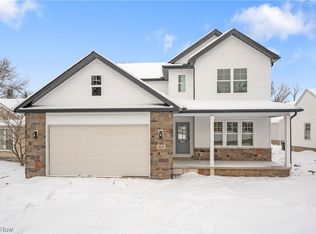 914 Schneider St SE, North Canton, OH 44720