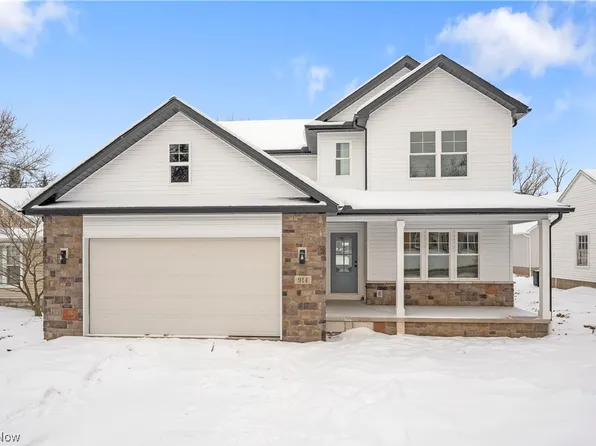 914 Schneider St SE, North Canton, OH 44720