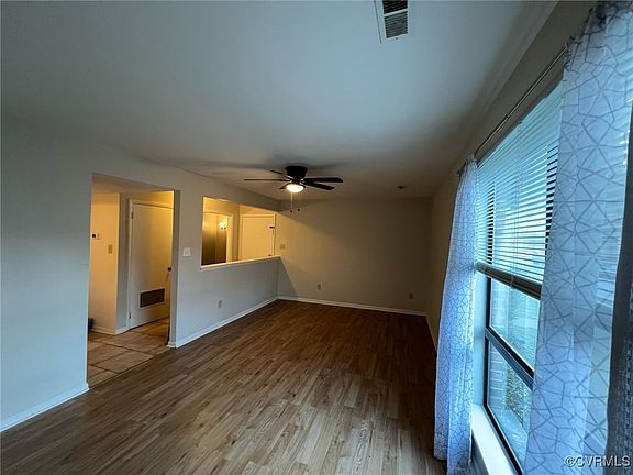 5th image of 1202 Willow Green Dr