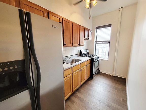 3rd image of 420 W 146th St #11A