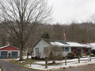 15 W Irvine St, Lewis Run, PA 16738